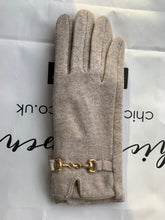 Load image into Gallery viewer, Buckle Detail Cashmere Blend Gloves (various colours)