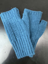 Load image into Gallery viewer, Fingerless Cable Gloves (various colours)