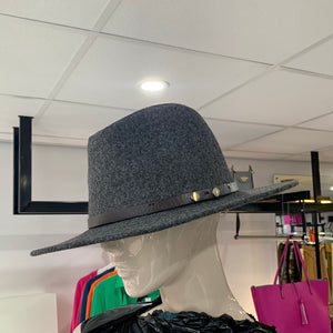 Fedora Hat - chichappensboutique