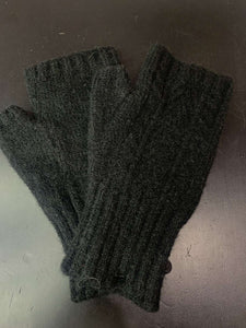 Fingerless Cable Gloves (various colours)