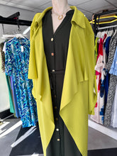 Load image into Gallery viewer, Essential Trench Style Jacket (various colours) - chichappensboutique