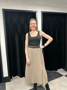 The Havana Pleat Skirt (various colours)