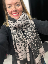 Load image into Gallery viewer, Luxe Leopard Reversible Scarf (various colours)