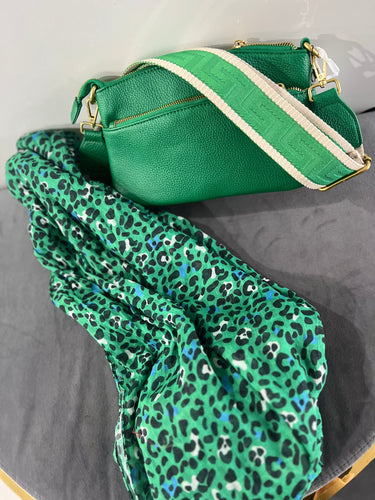 MD The Rosie Crossbody & Animal Scarf