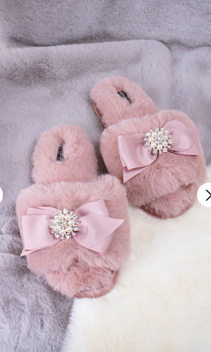 Anya slippers