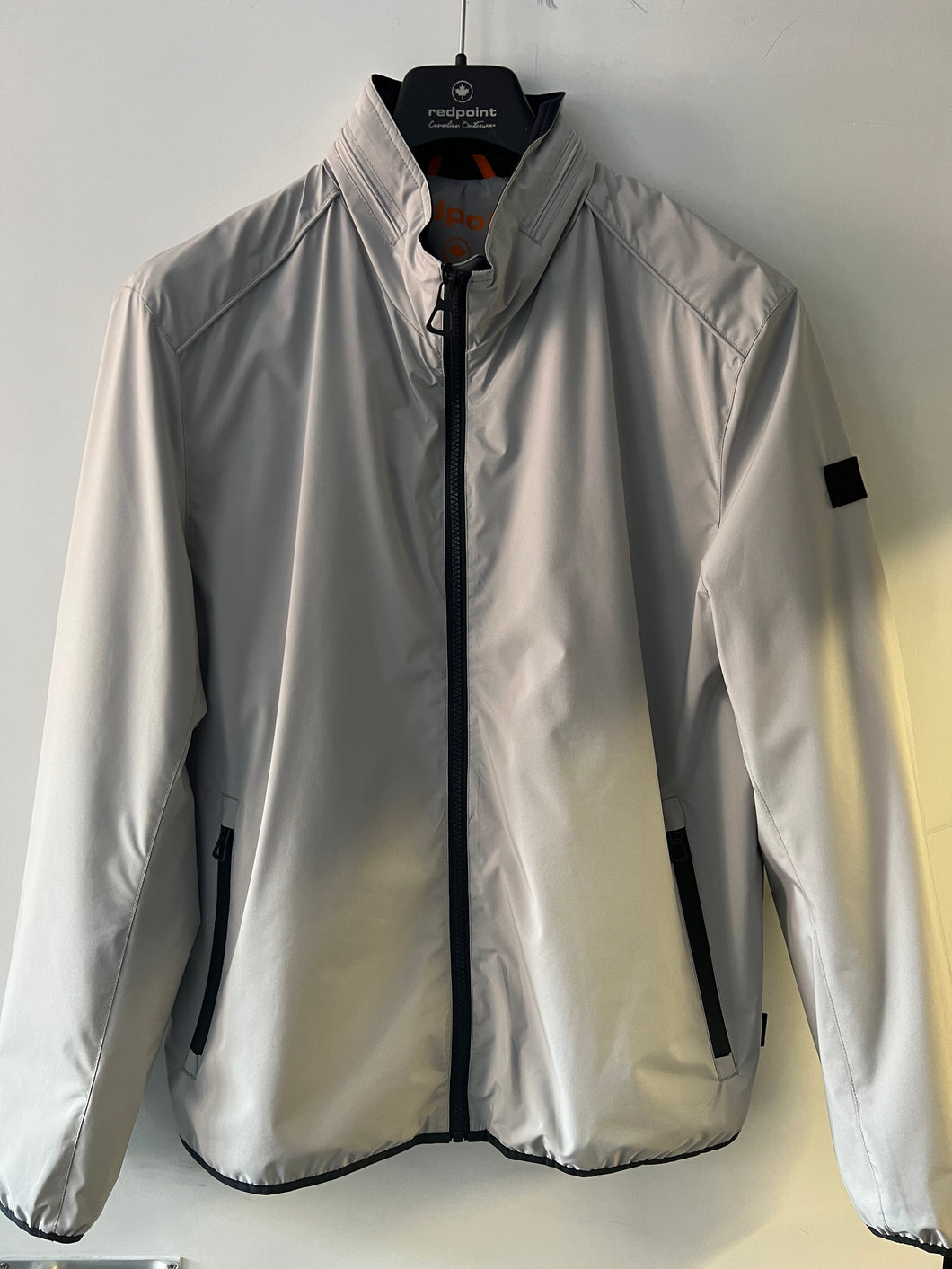 Redpoint Men’s Lightweight Jacket - chichappensboutique