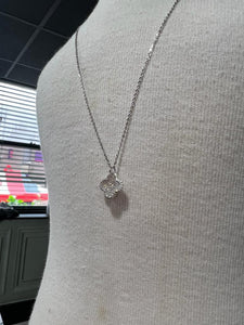 Diamanté Clover Necklace - chichappensboutique